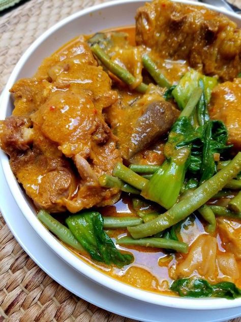 Beef Kare-Kare